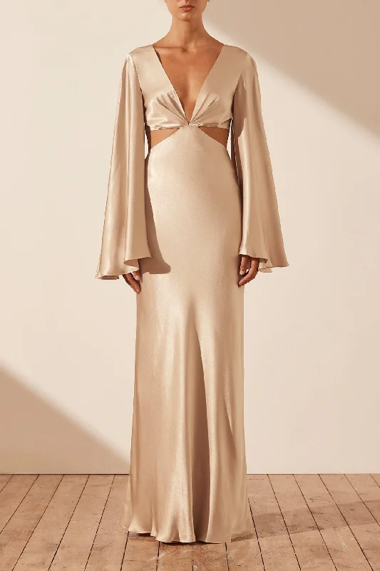 LA LUNE FLARED SLEEVE OPEN BACK MAXI DRESS - GOLD