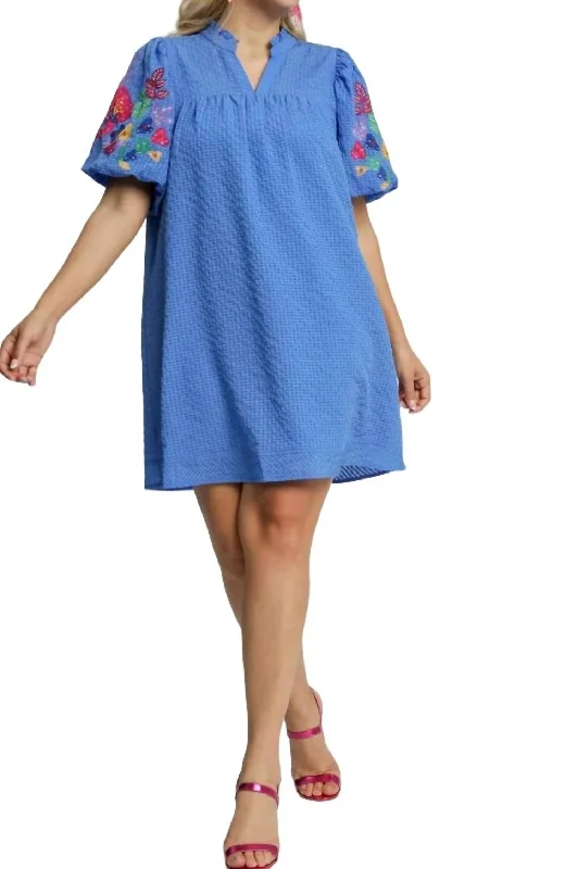 Embroidered Sleeve Seersucker Short Dress In Ocean